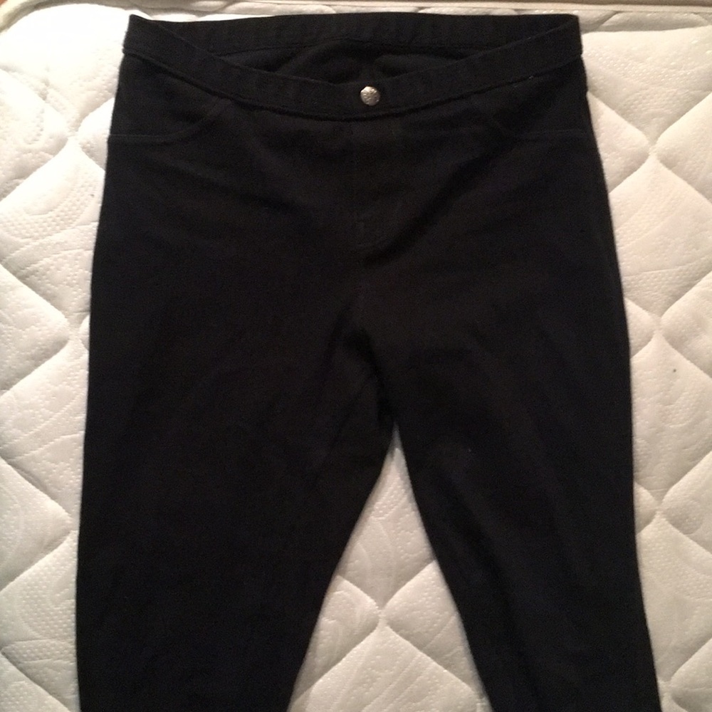 Vera Wang black leggings